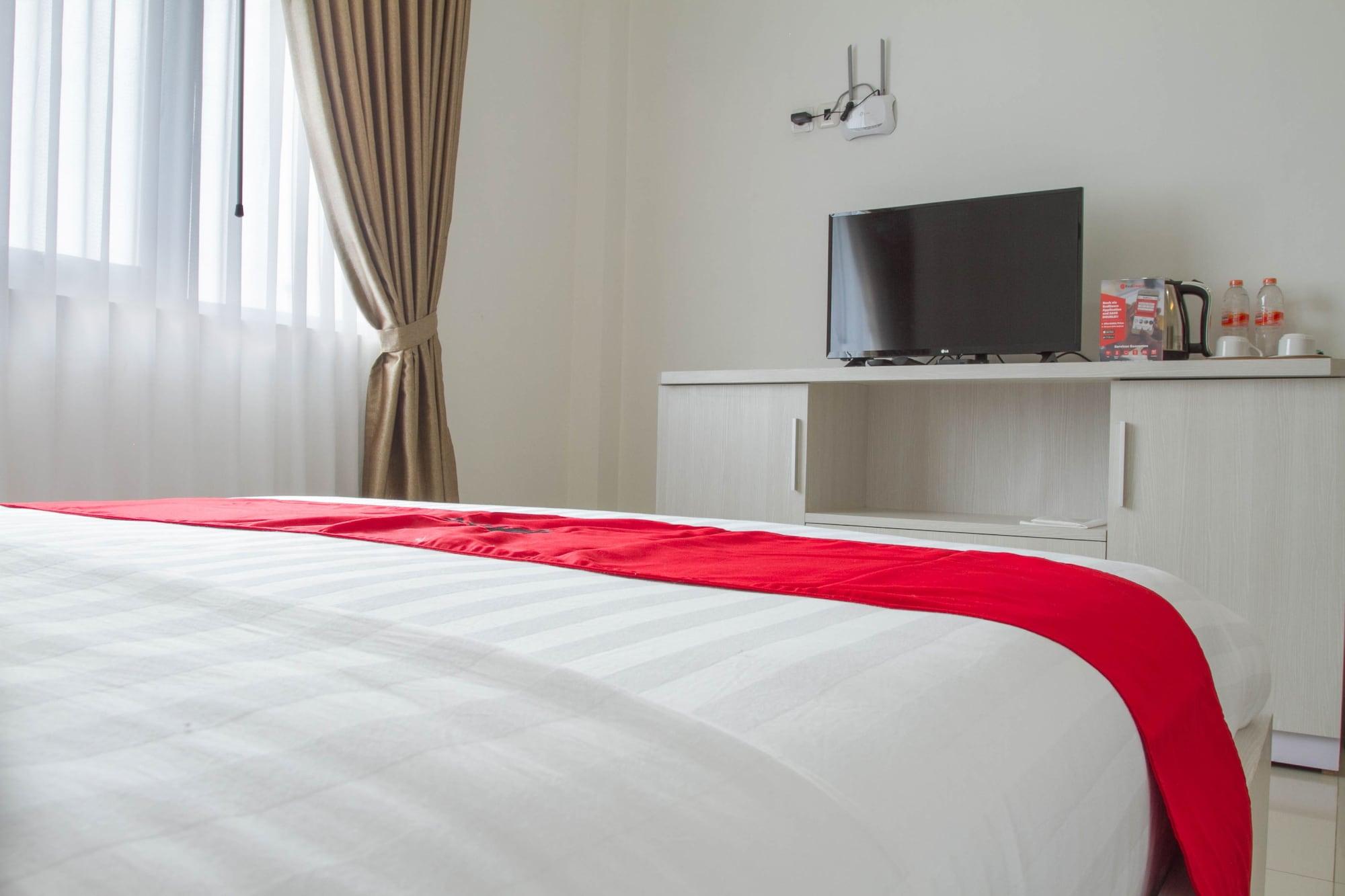 Reddoorz Plus Near Jatinangor Town Square 2 Exterior foto